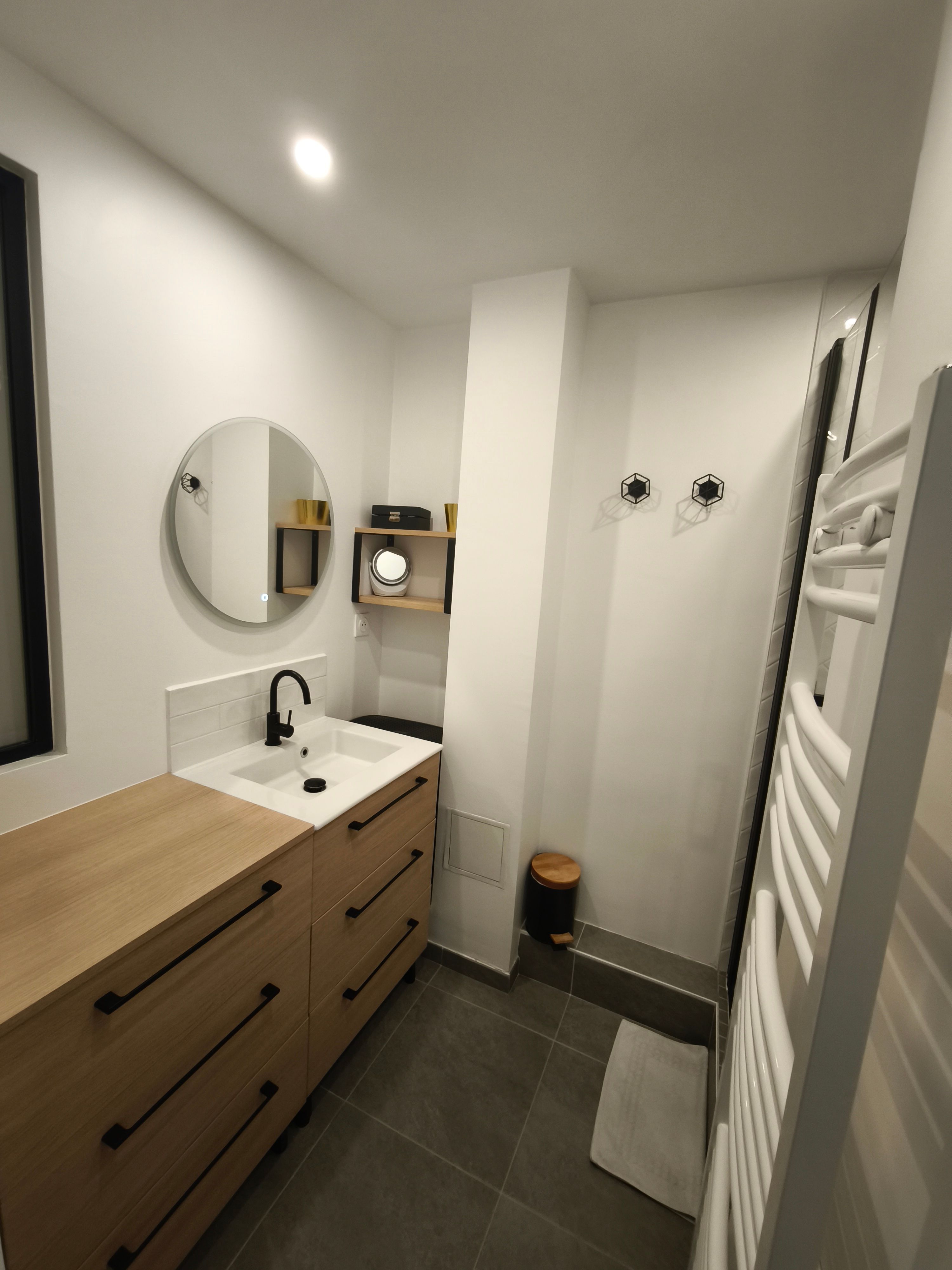 Location Bel appartement - lumineux, meublé ! (loyer tout inclus)
