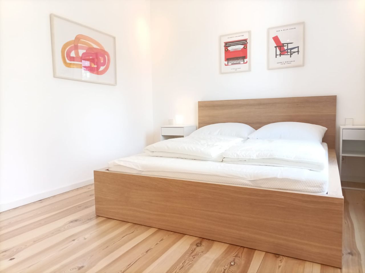 A beautiful, newly renovated 2 rooms apartment, 30 seconds away from Görlitzer Park