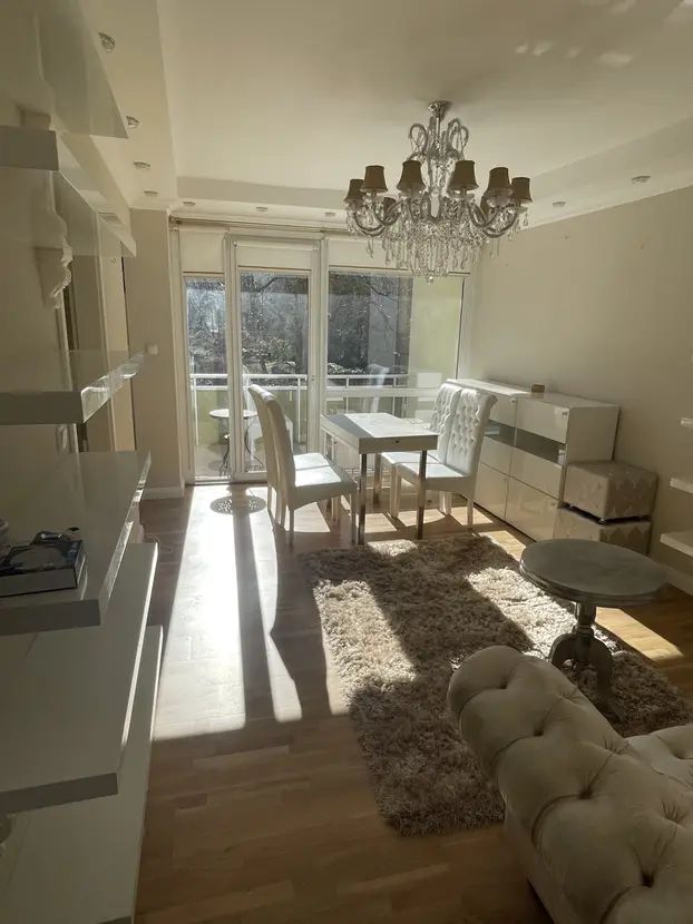 Beautiful 2-room apartment, furnished