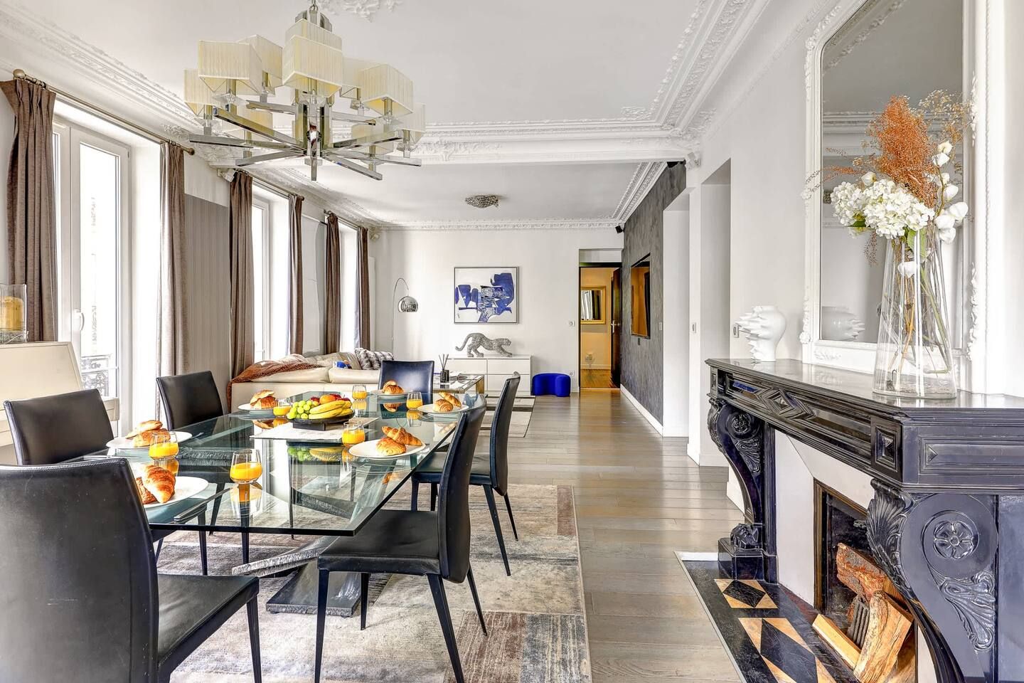 Appartement luxueux avec vue sur l'Arc de Triomphe et les Champs-Elysées (loyer tout inclus) Paris