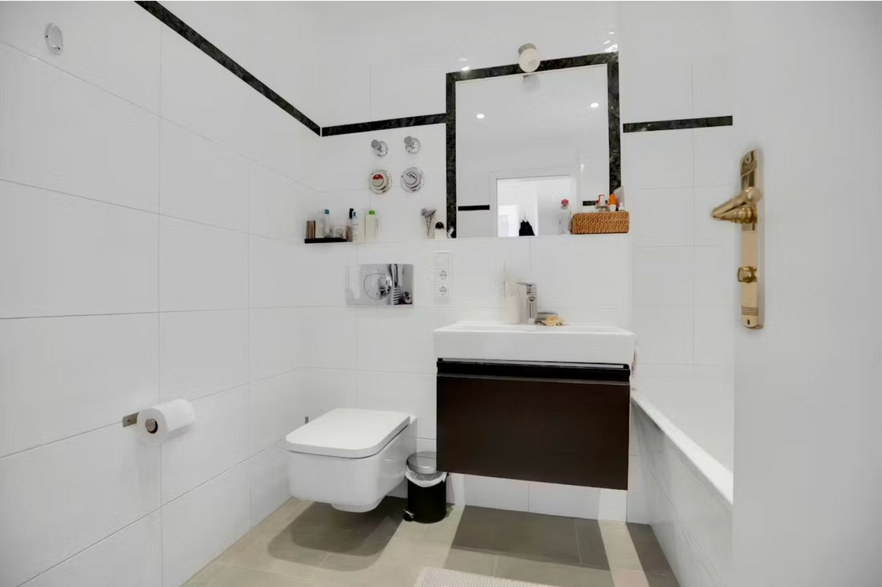 Sunny Designer 1-Bedroom with Balcony at Helmholtzkiez