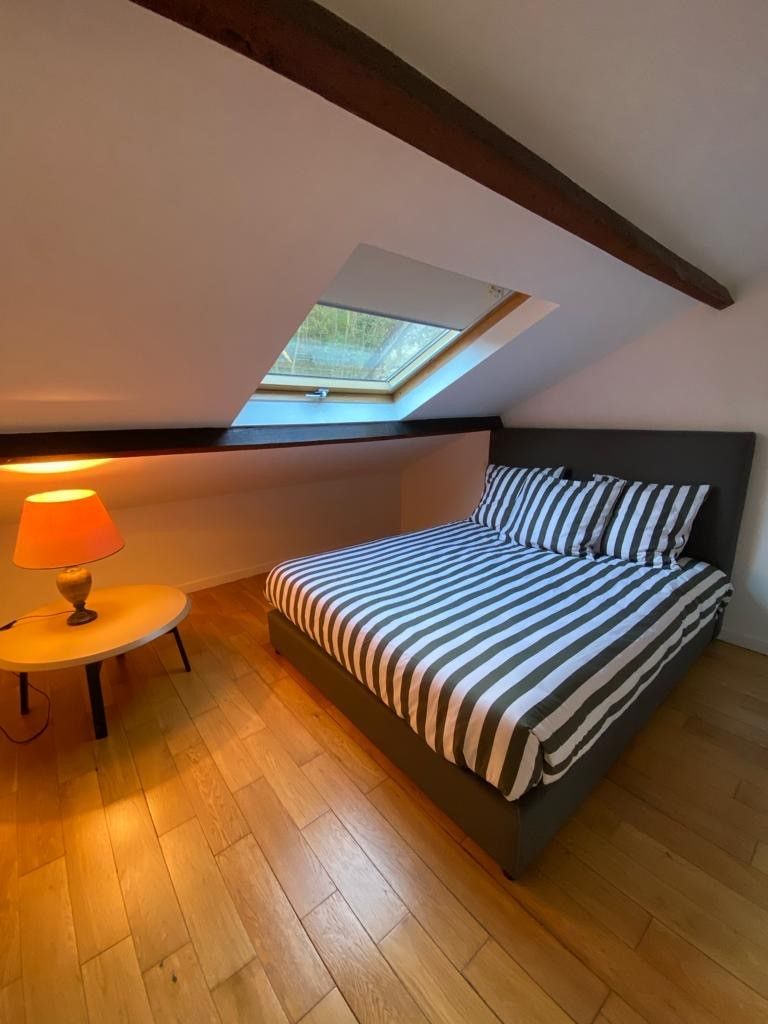 Location Appartement Rue de La Defense (loyer tout inclus)