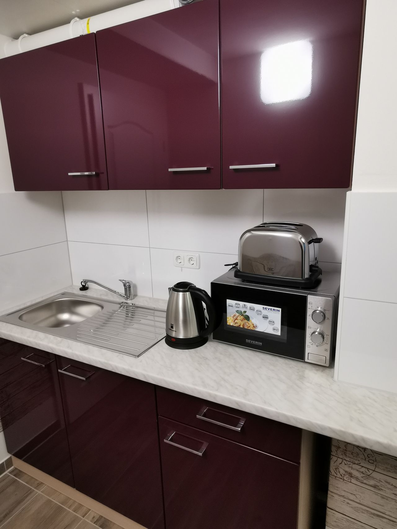 furnished basement apartment [NEW BUILDING / DRY]