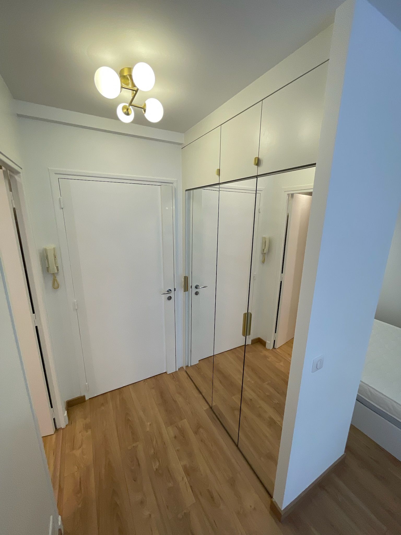 Location Charmant 2 pièces 33m² refait à neuf - Localisation Excellente - 15ème (loyer to