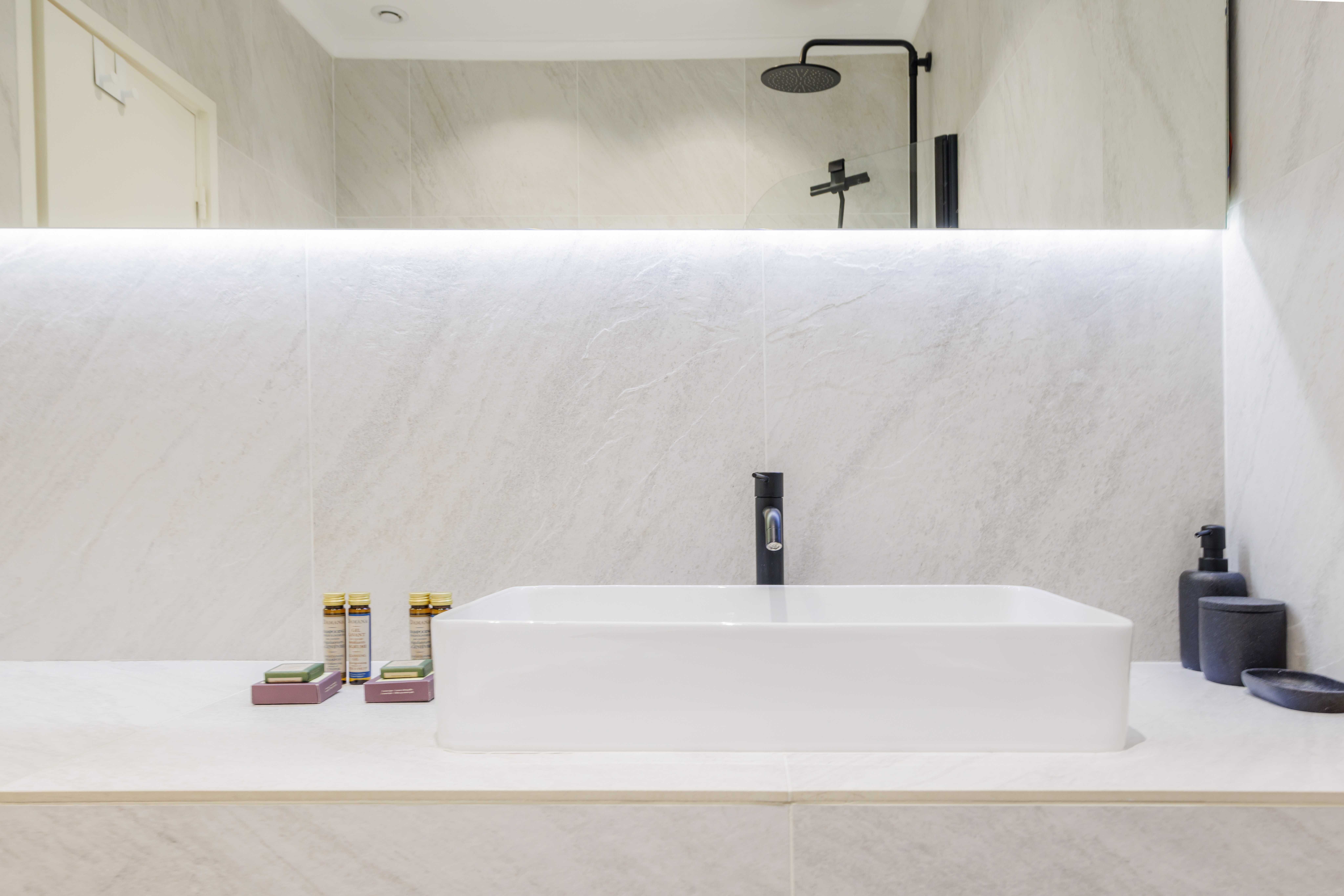 Appartement spacieux , lumineux et moderne Trocadéro (loyer tout inclus) Paris