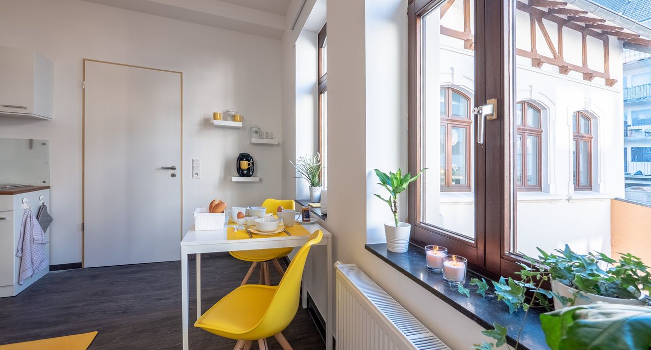 Furnished apartment - very central and yet quiet.