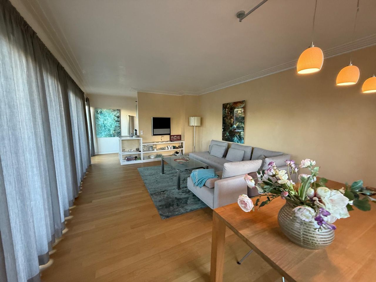 Bright, nice home in Charlottenburg