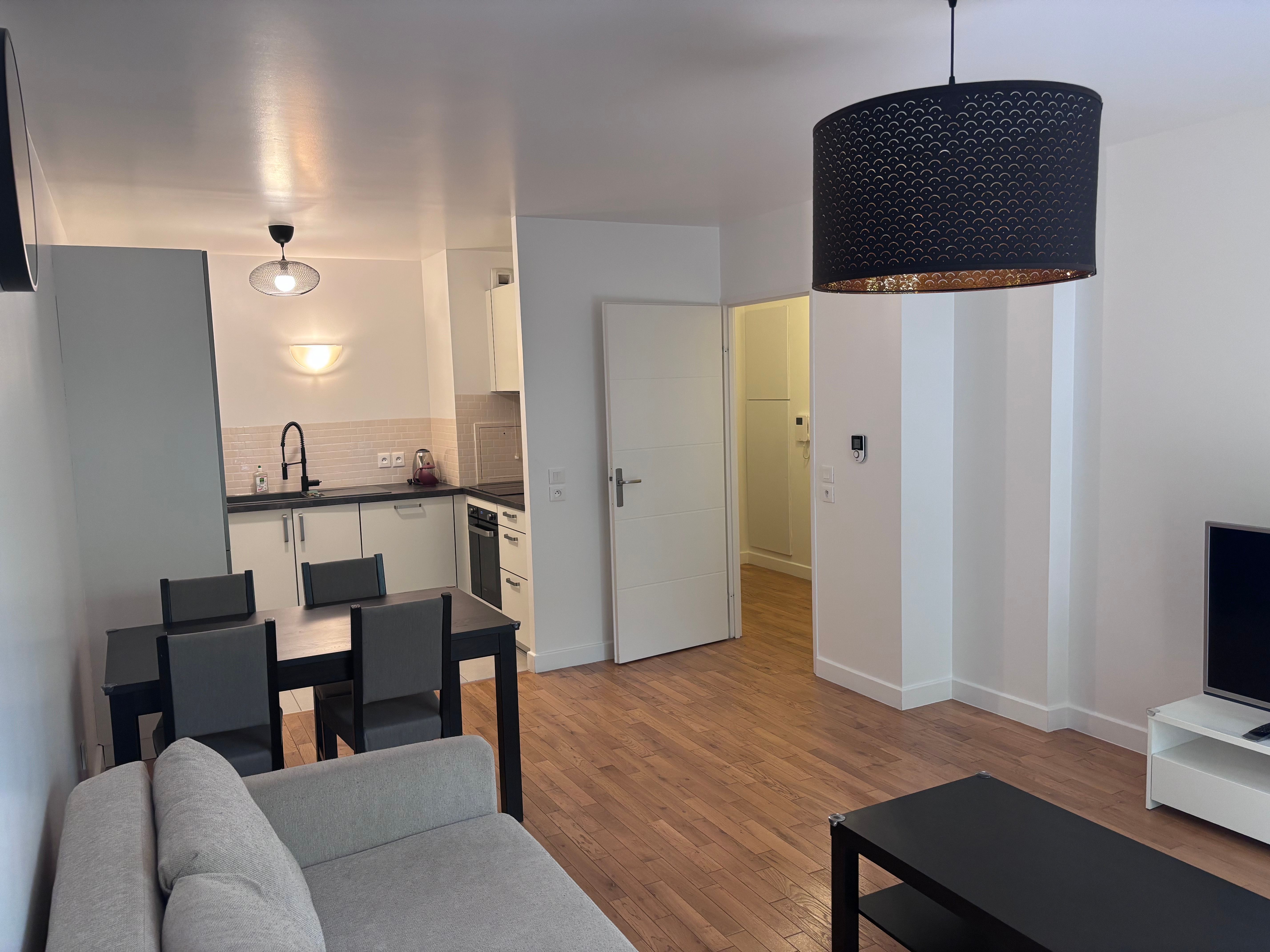 Location Proximité Paris, Chaleureux, Facile en Transport (loyer tout inclus)