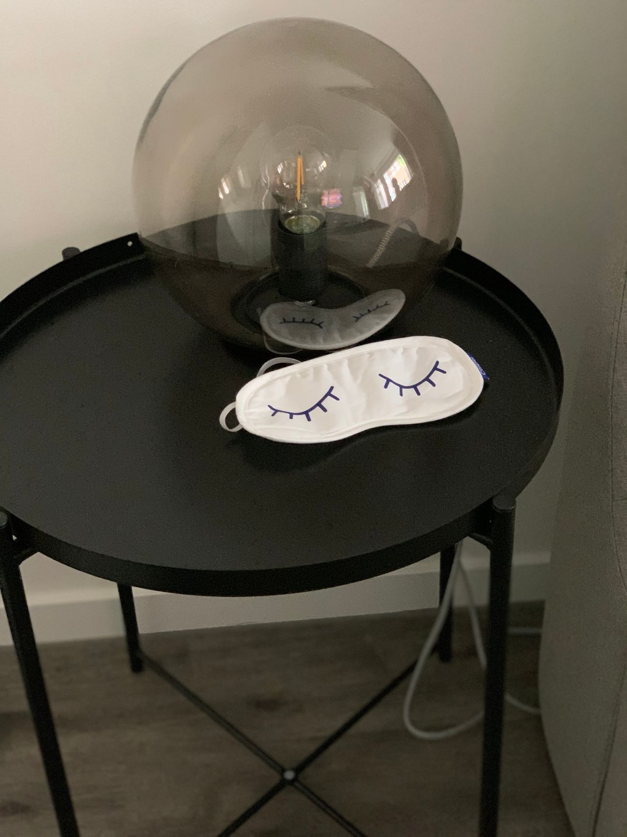 Living directly at Düsseldorf main station with balcony