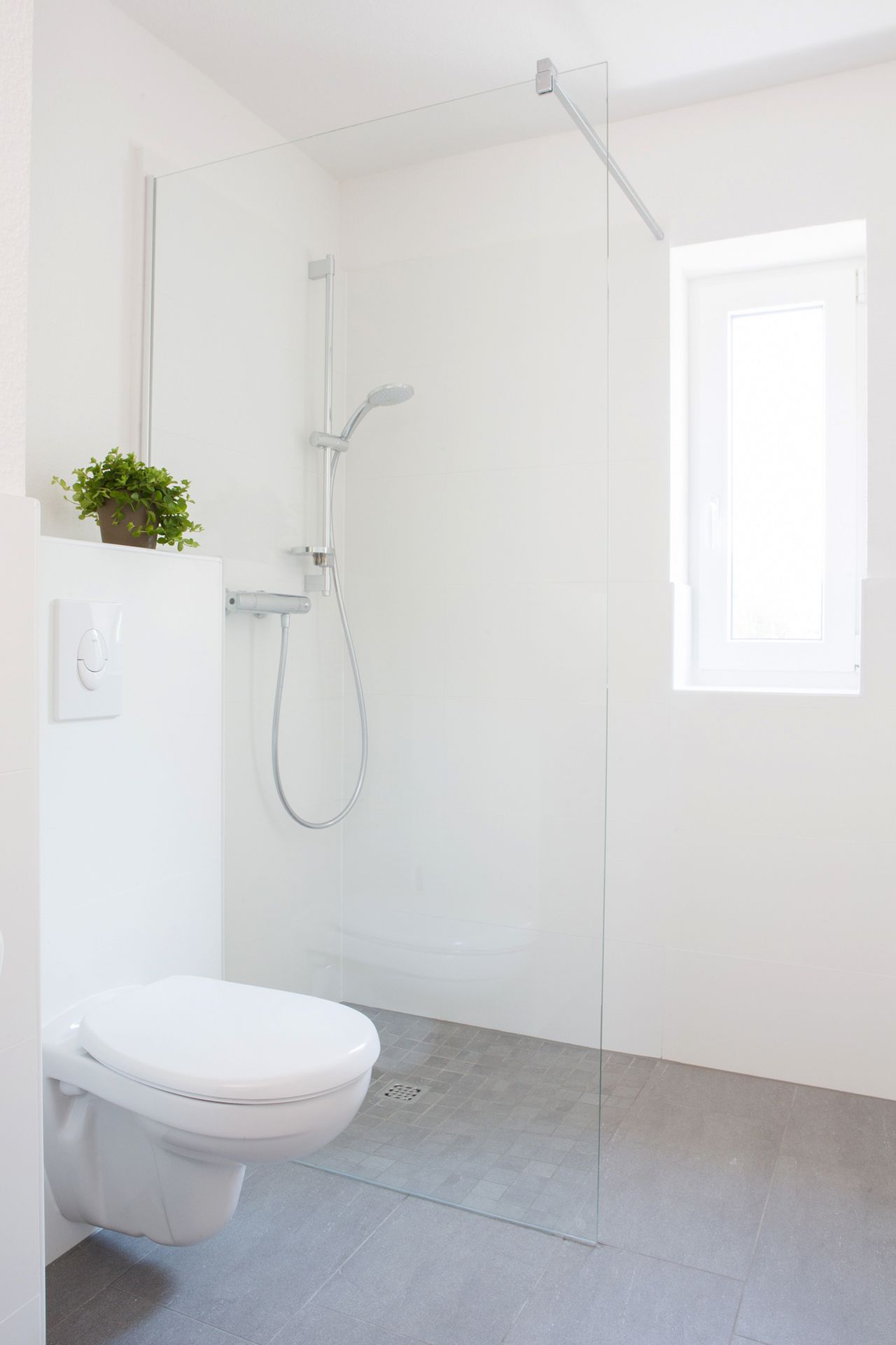 Charming furnished flat in a well-maintained 9-unit building in Aachen-Haaren