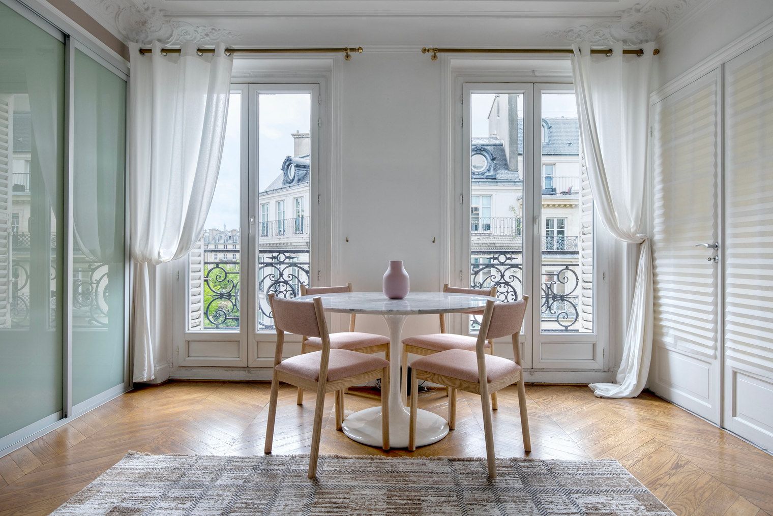 Location Appartement élégant de 2 chambres au cœur de Paris (loyer tout inclus)