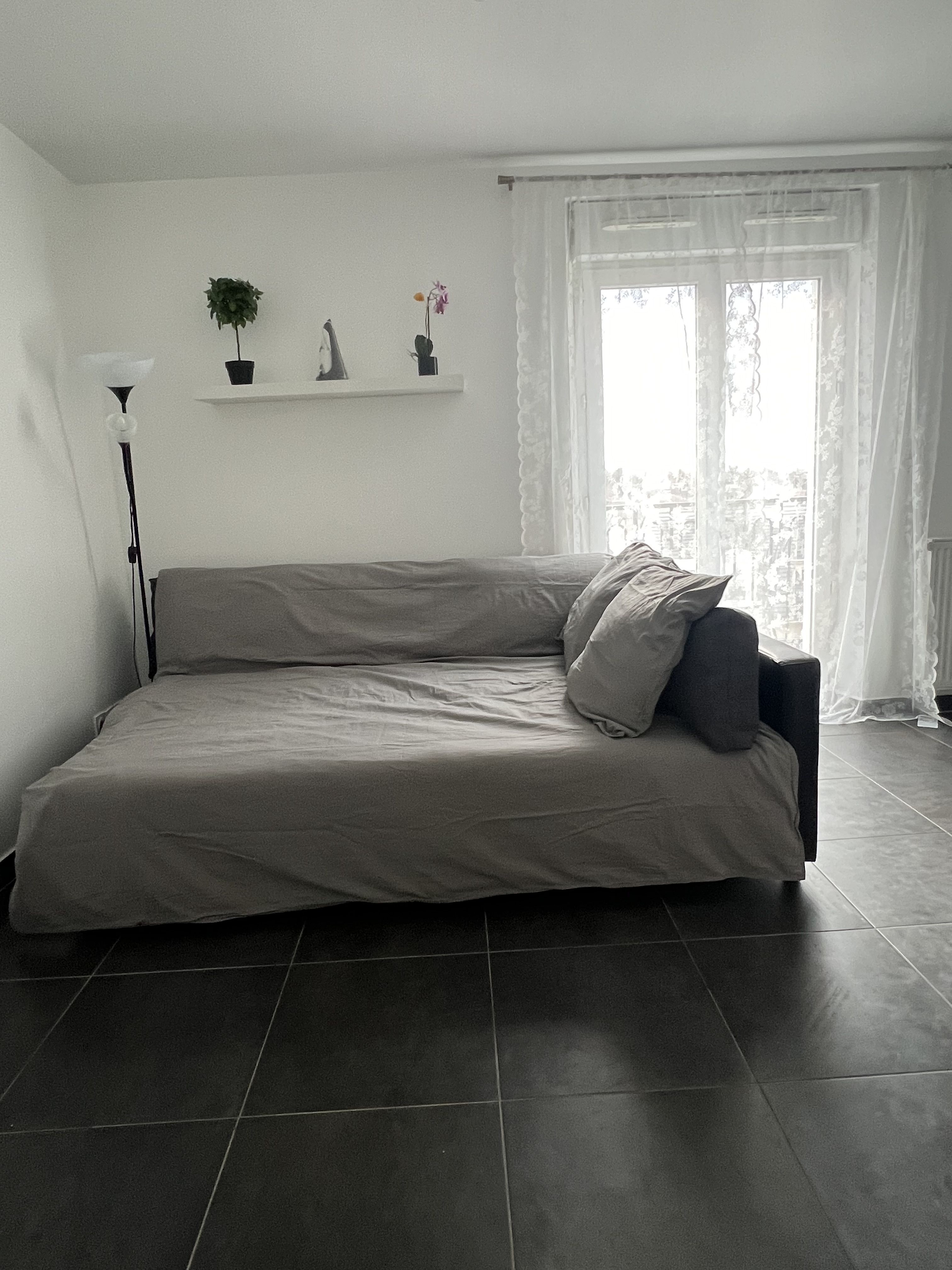 Location Studio T1 lumineux et spacieux avec balcon et parking à Noisy-le-Grand (loyer to