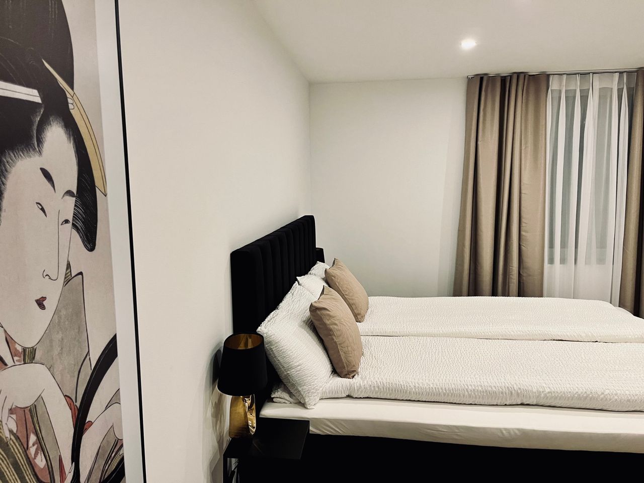 Gorgeous, completely new renovated flat in Old Town Düsseldorf