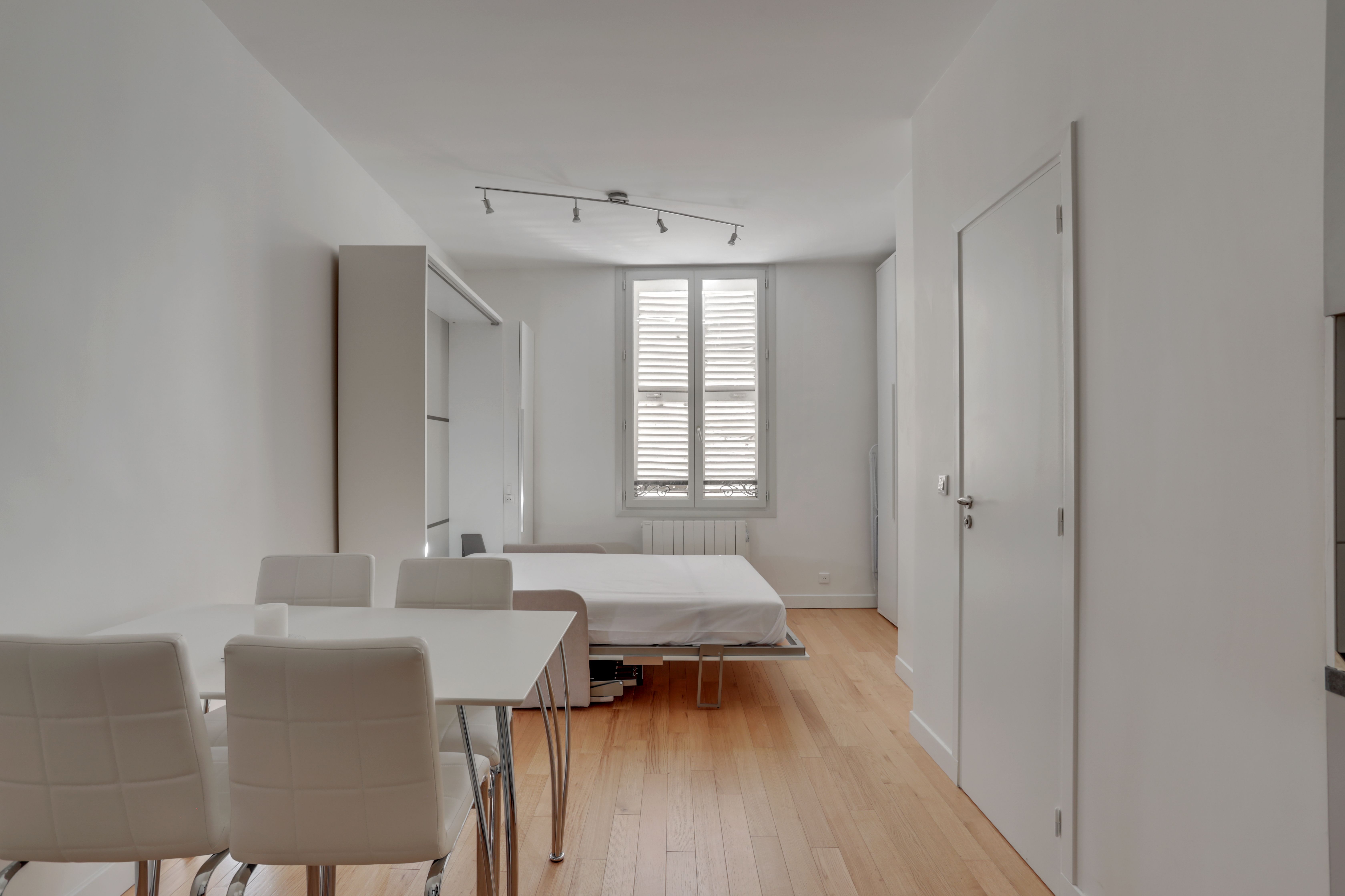 Location Bright Sudio Batignolles (loyer tout inclus)