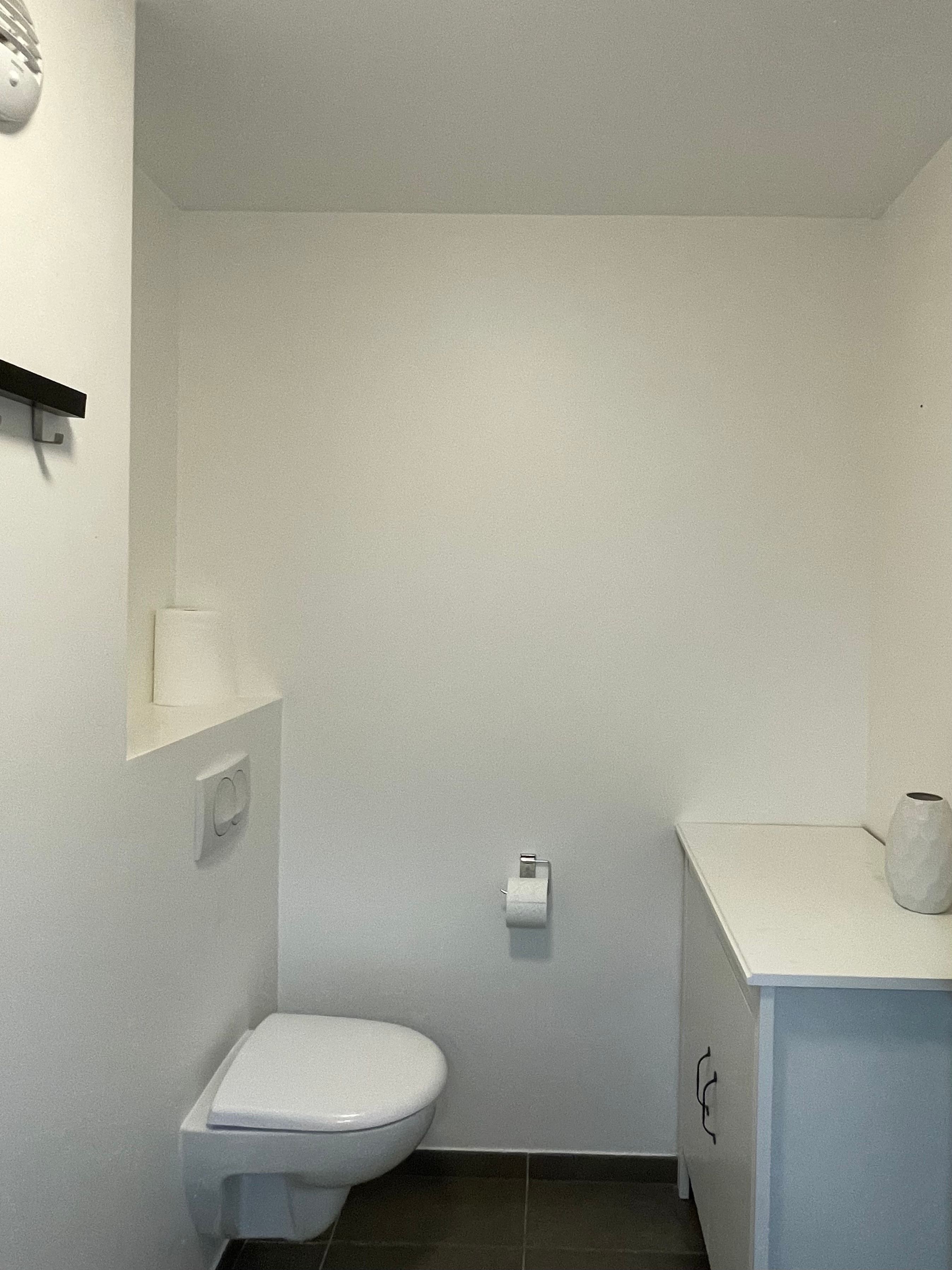 Location Spacieux appartement meublé de 3 chambres avec terrasse, jardin privé et 2 place