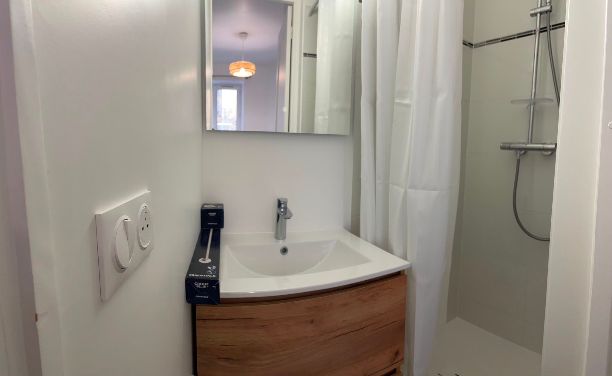 Location Saint Lambert: double séjour - trois chambres et trois salles de douche 3 chambr