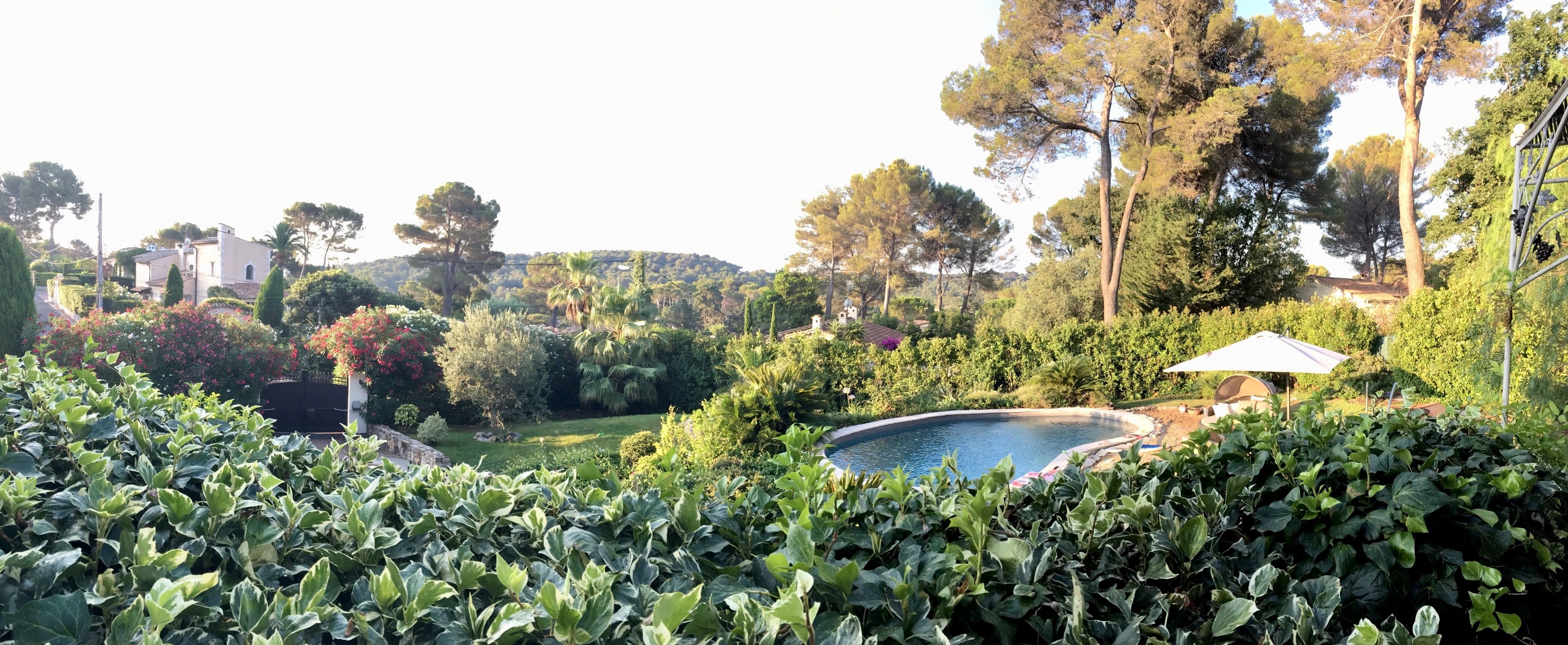 Location Villa avec piscine à proximité de Mougins School (loyer tout inclus)