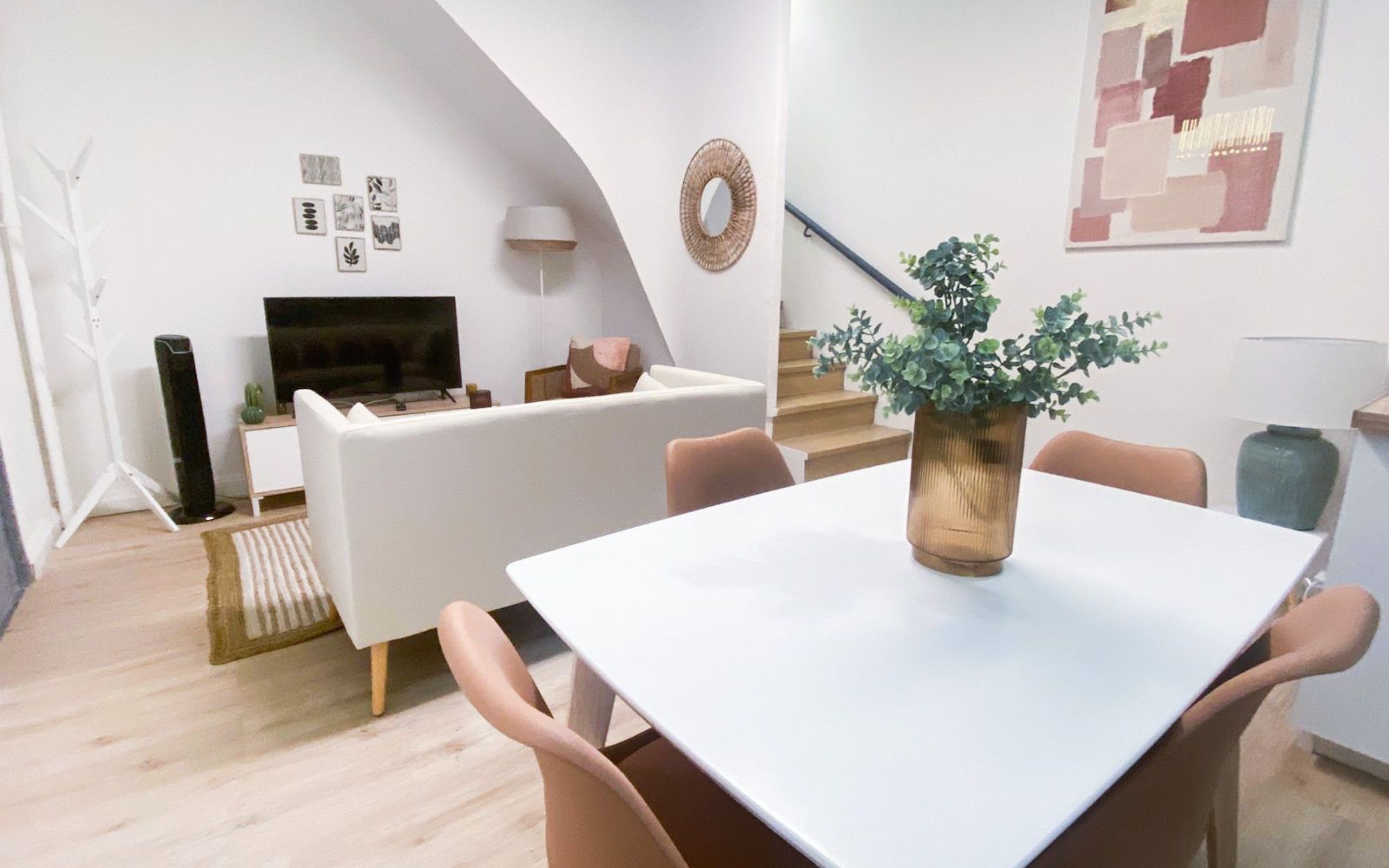 Location 'Le Cocon' Joli duplex 5mn du Vieux Port (loyer tout inclus)
