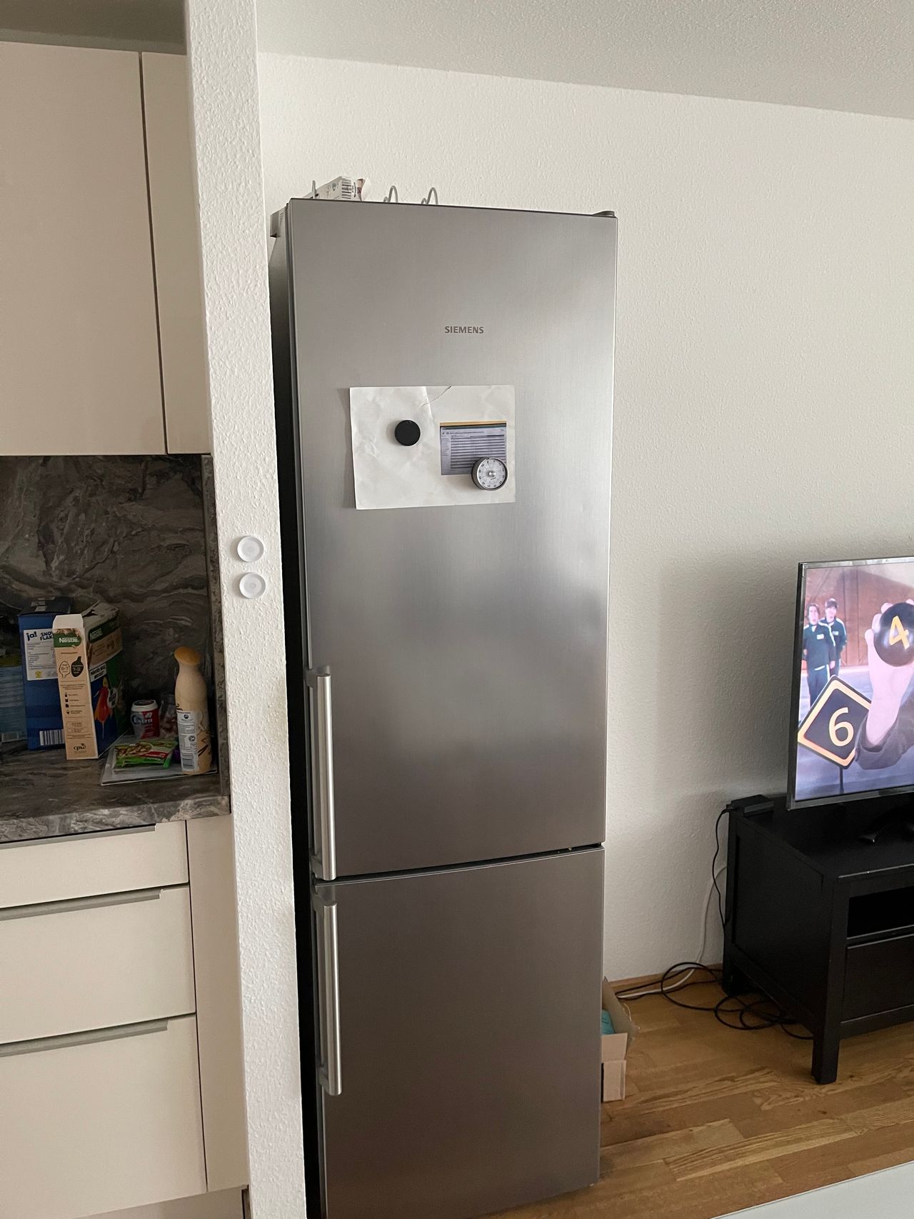 Luxury furnished 3-bedroom apartment with guest toilet and loggia with Taunus view in Riedberg, Frankfurt am Main