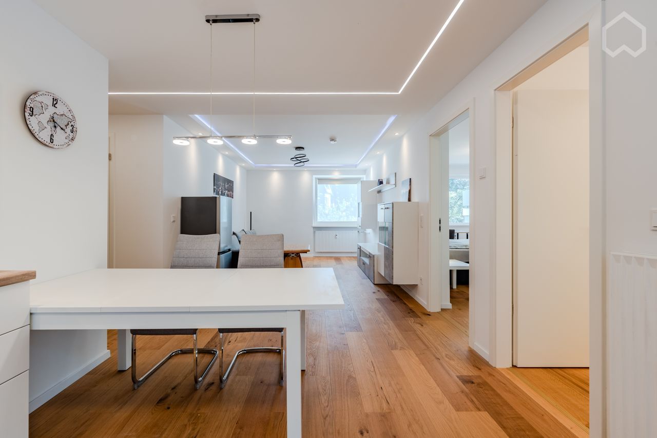 spacious quiet furnished room 13 sqm in a high-end apartment