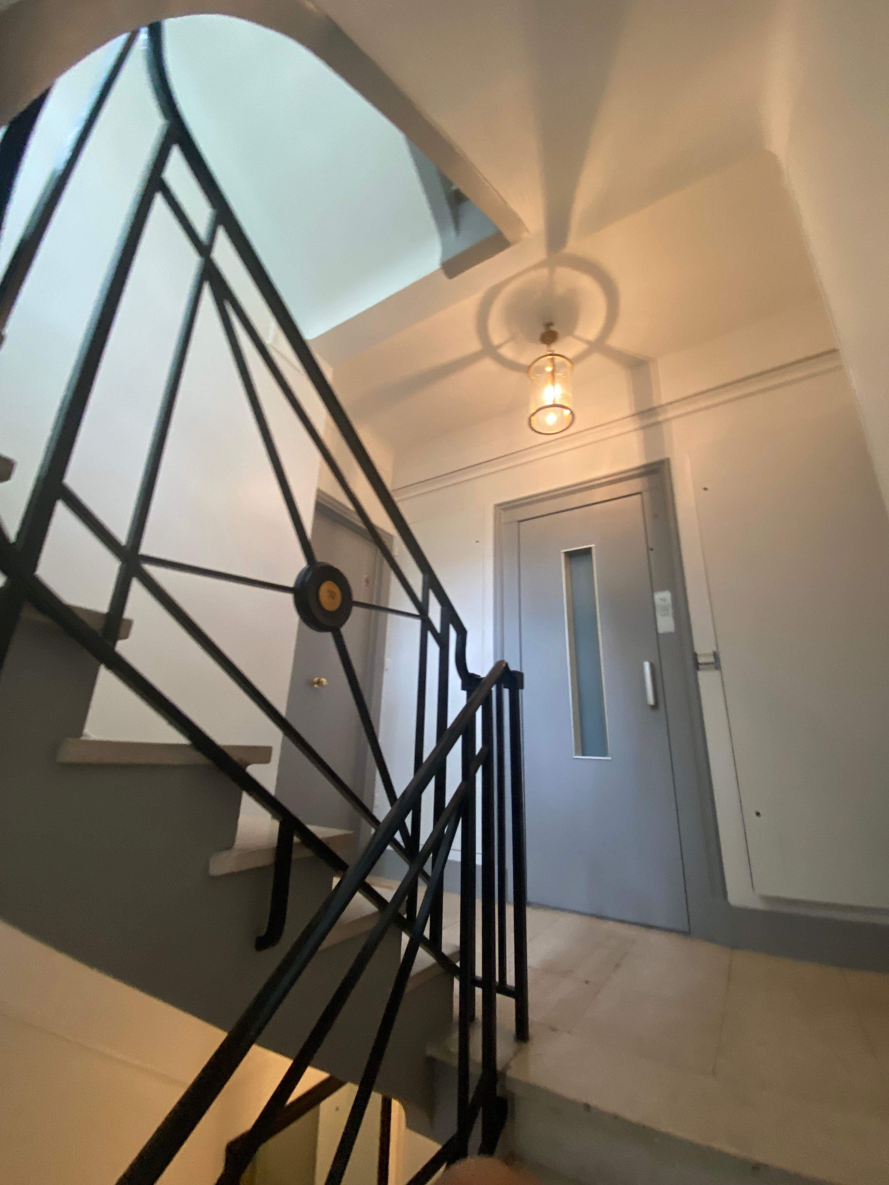 Location Joli studio (loyer tout inclus)