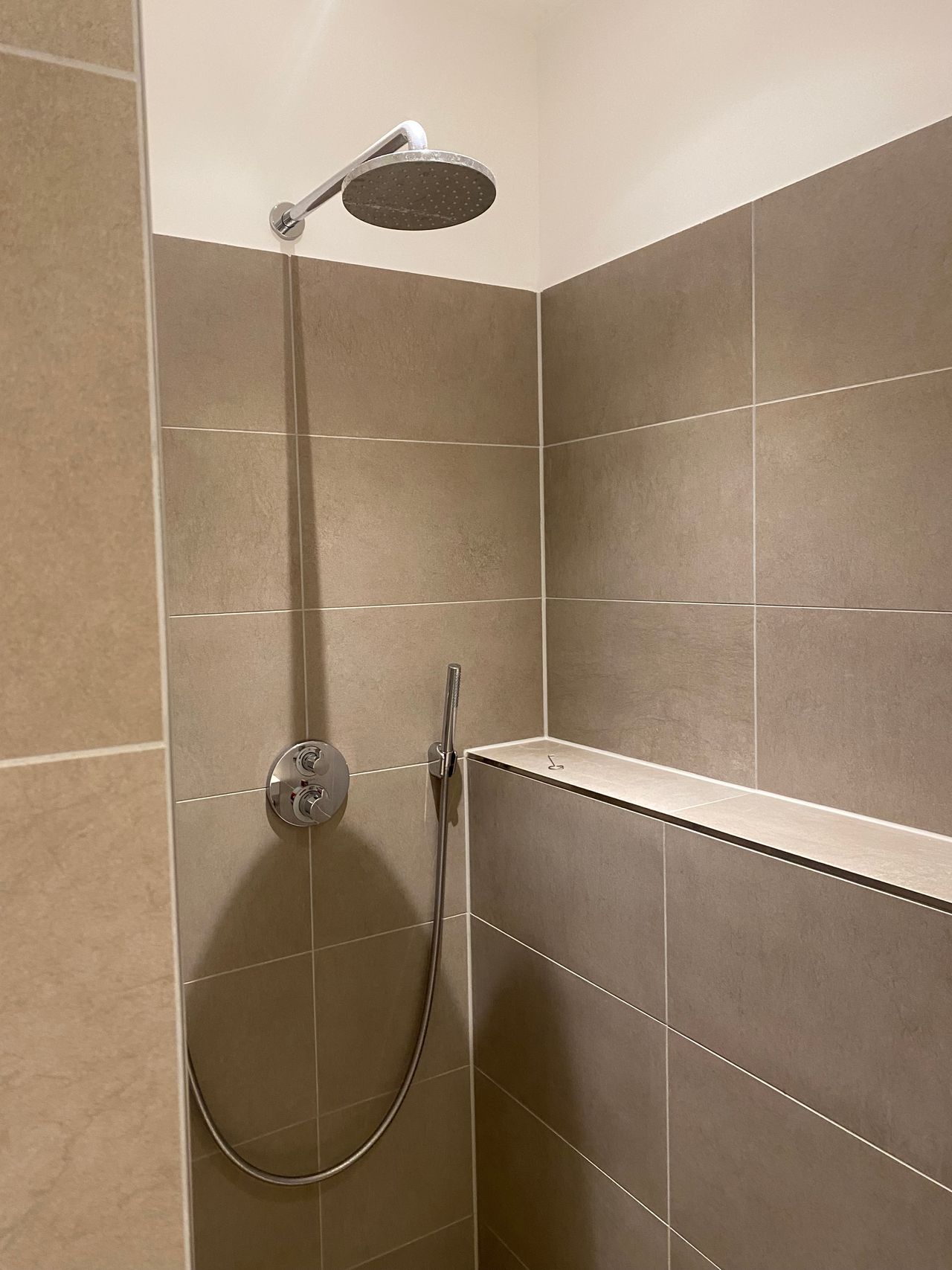 Lovely & cozy suite close to the waterfront and olympia stadium