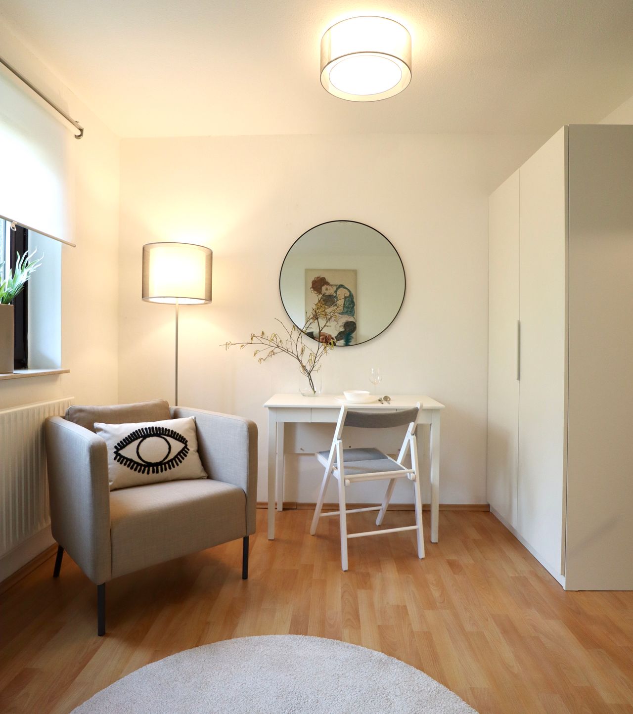 Fashionable, bright studio with terace in Düsseldorf