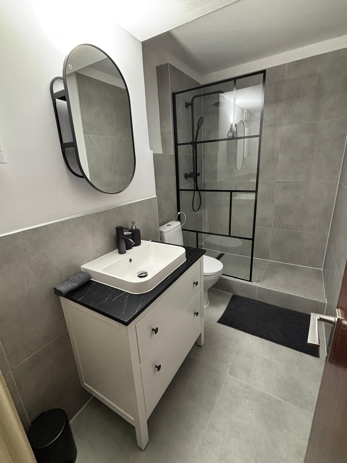 Neuss near Düsseldorf with Garage