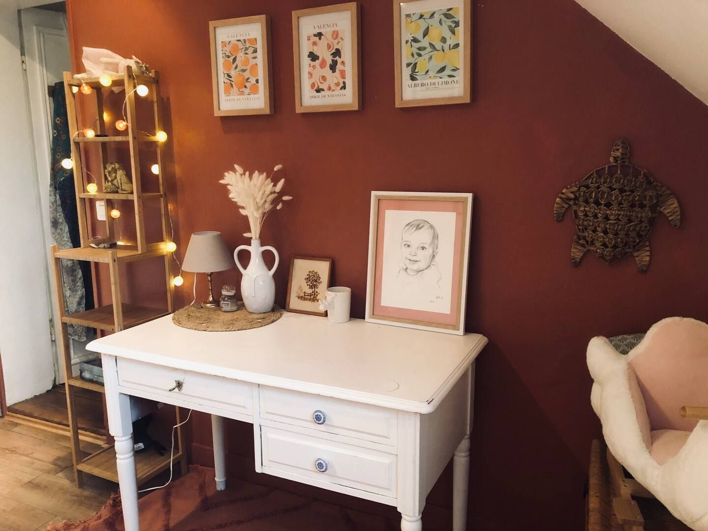 Location À LOUER – Charmant appartement de style parisien de 70 m², soigneusement meublé. (loyer tout inclus)