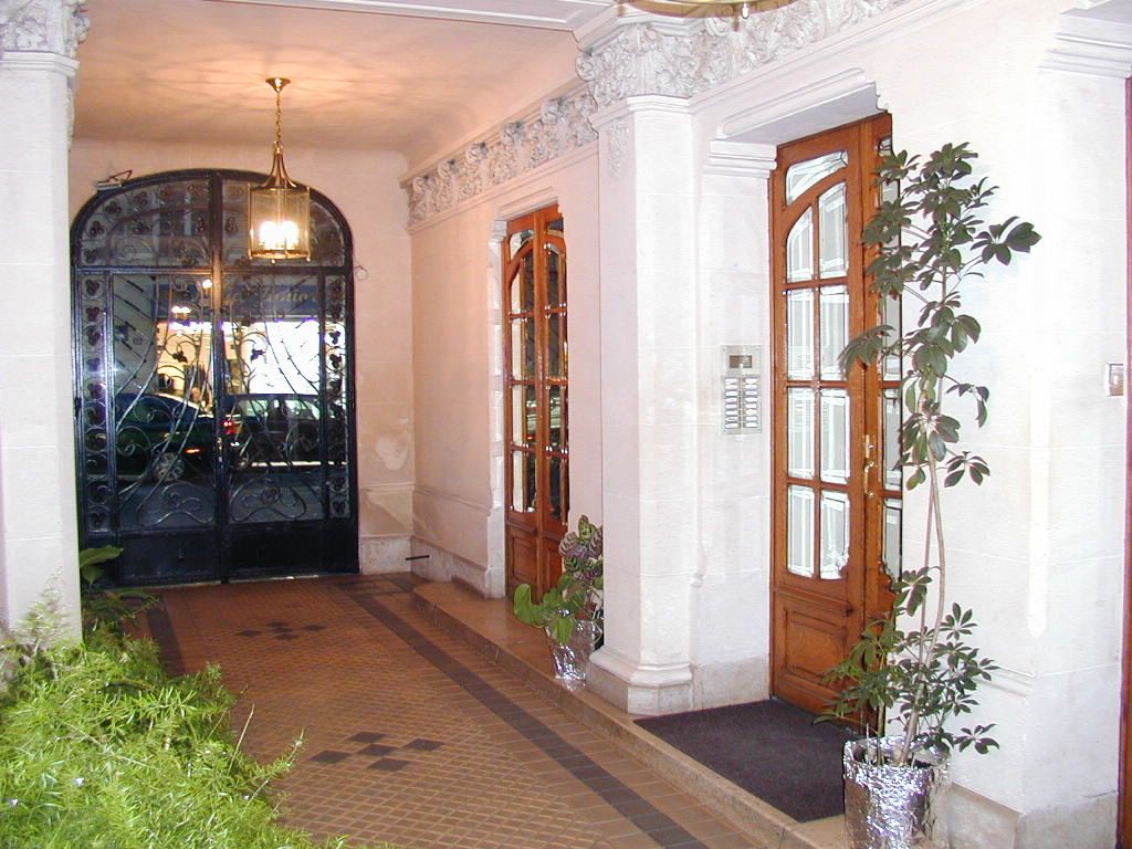 In the heart of le Marais, Little apartment (loyer tout inclus) Paris