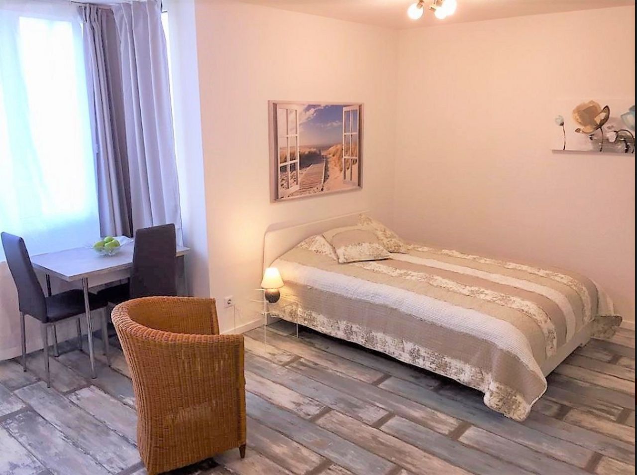 Cozy & perfect studio - great view!