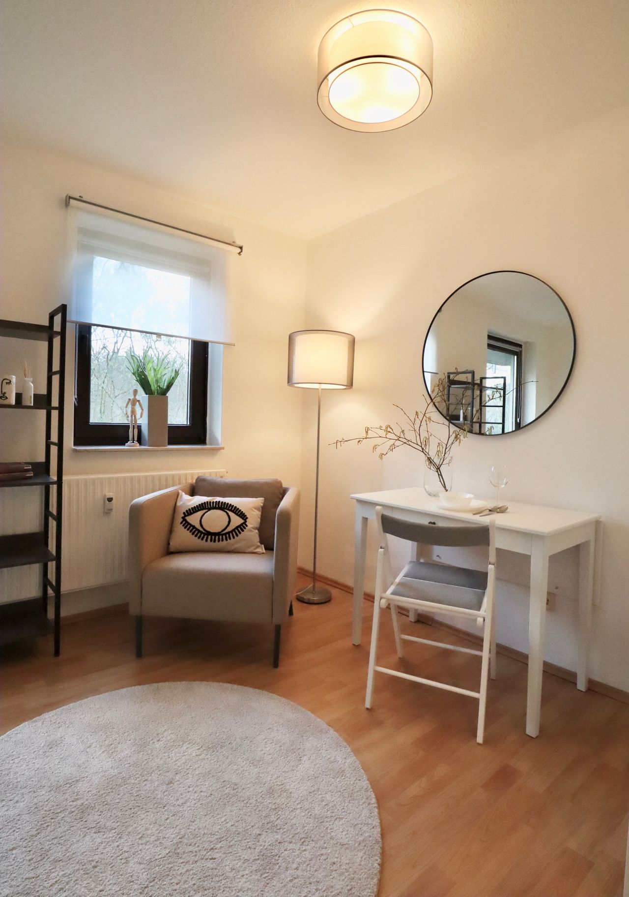 Fashionable, bright studio with terace in Düsseldorf