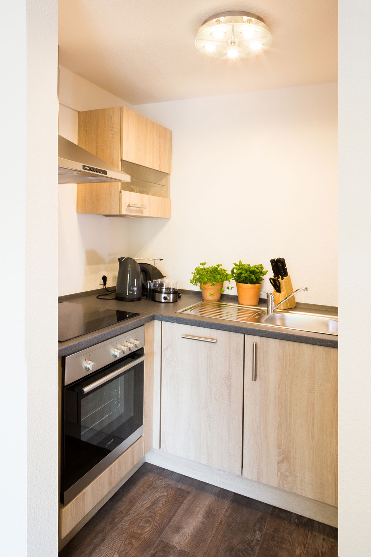 Charming furnished flat in a well-maintained 9-unit building in Aachen-Haaren