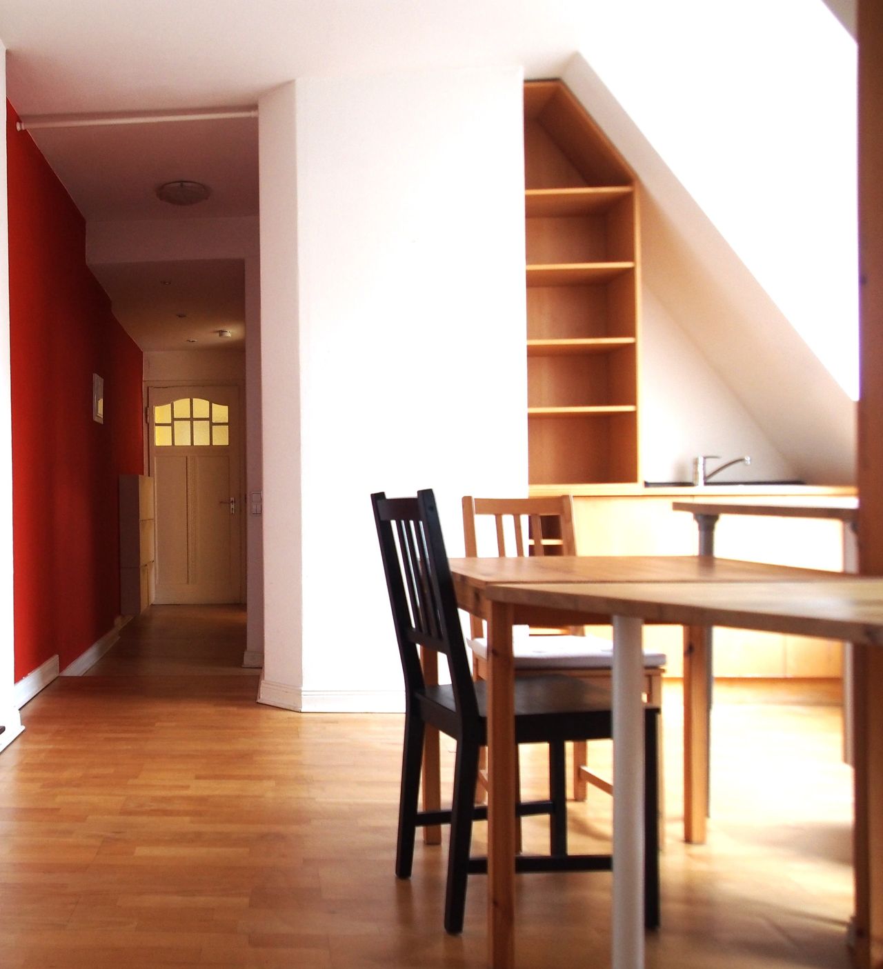 2-room apartment with sunny terrace in the heart of Cologne