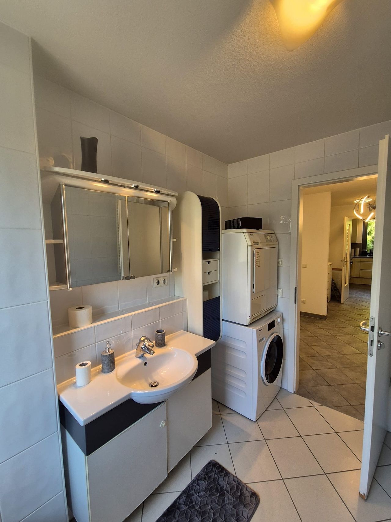 Awesome and bright studio (München)