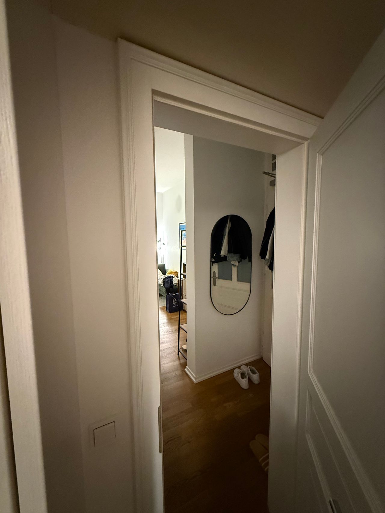 Luxurious 2-Room Apartment in Historic Building with Large Terrace – Prime Location (Nordend/Bornheim)