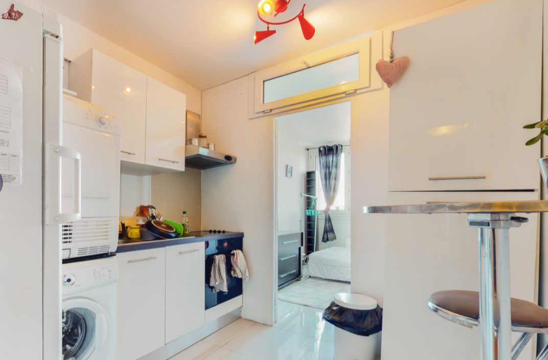 Location Chambre en colocation dans un grand appartement (loyer tout inclus)