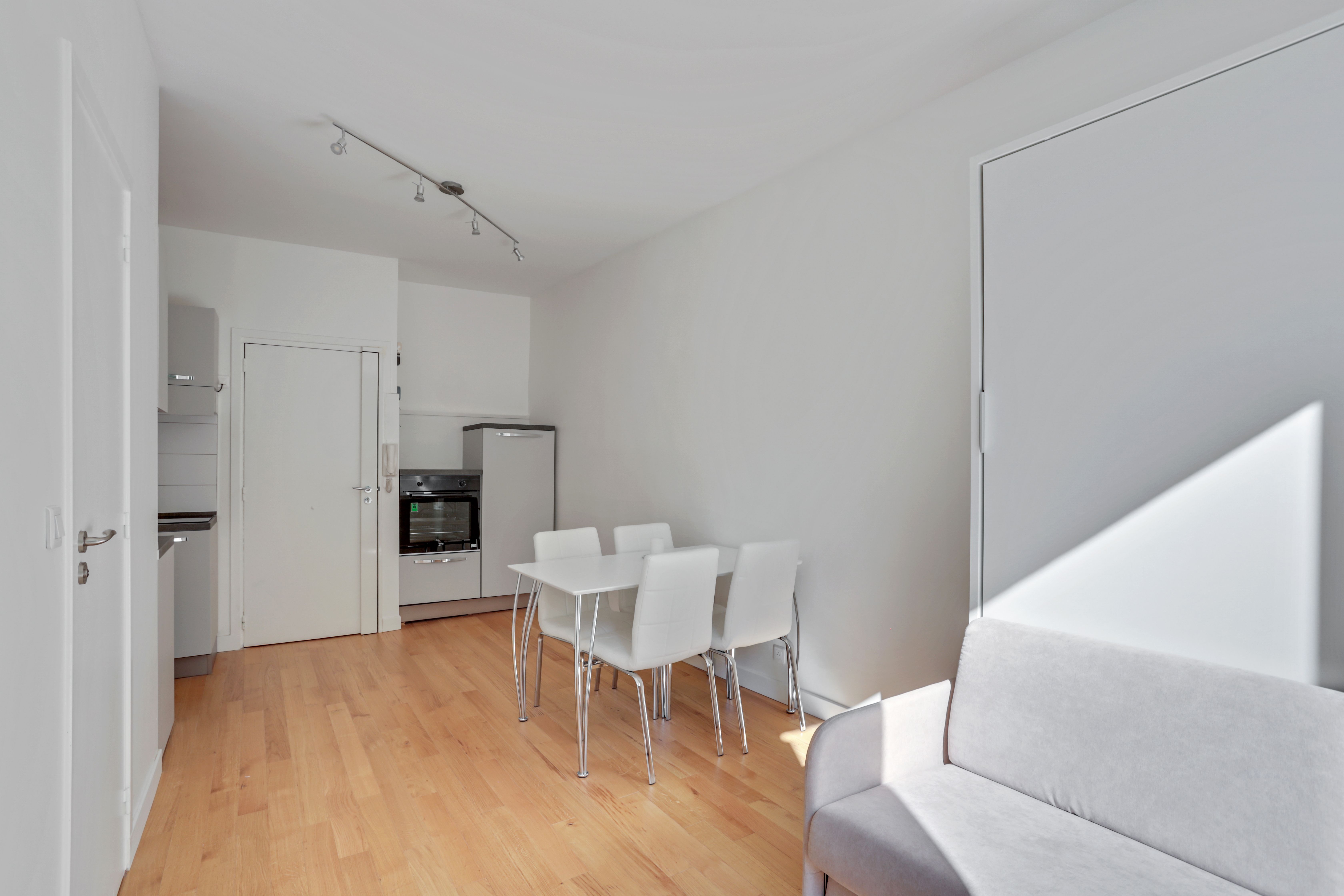 Location Bright Sudio Batignolles (loyer tout inclus)