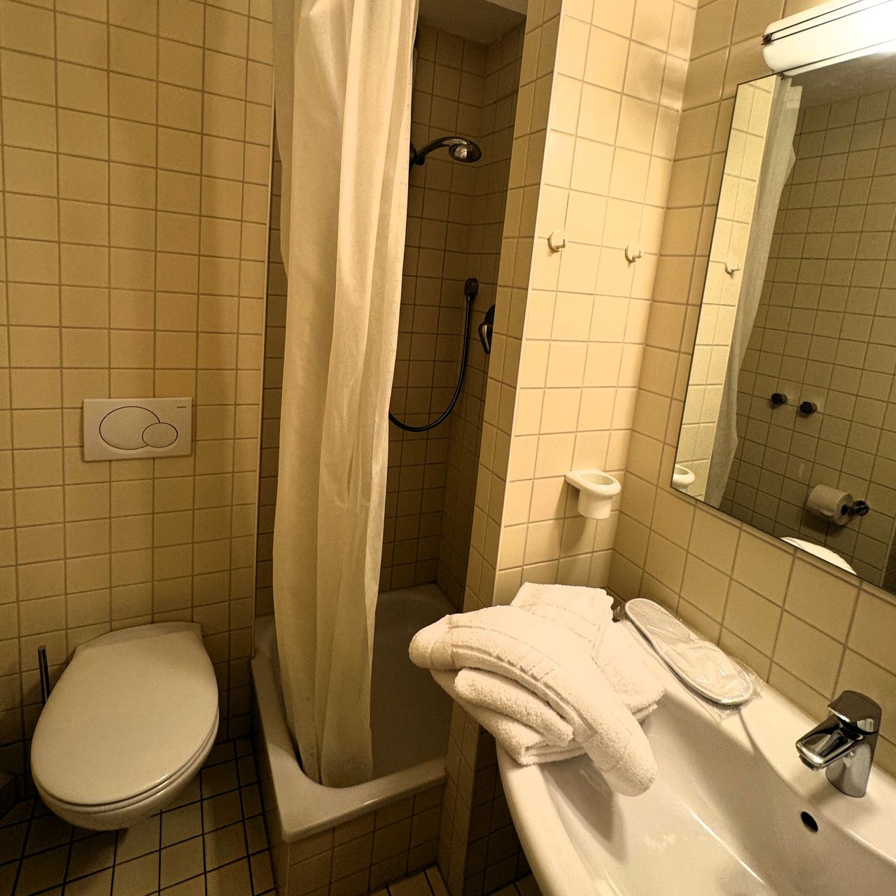 Single studio in Westend Frankfurt - near old opera