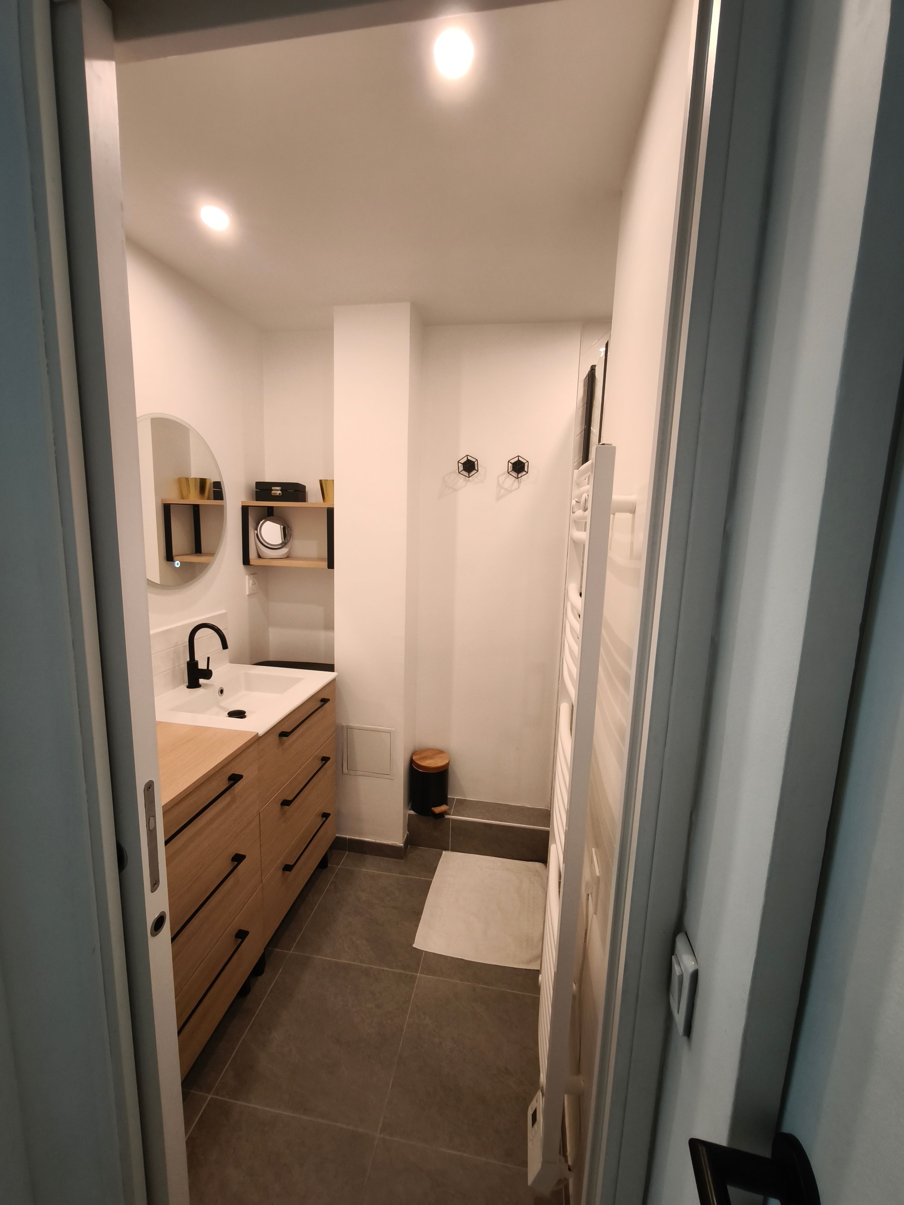 Location Bel appartement - lumineux, meublé ! (loyer tout inclus)