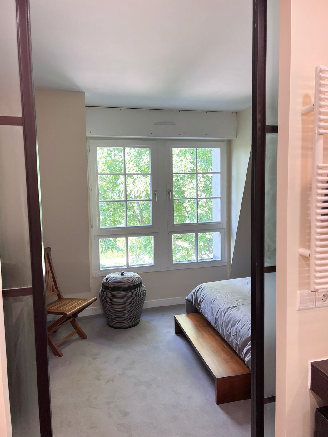 Location Spacieux 4/5 pieces, dernier etage, au coeur du Vieux Chatillon. (loyer tout inc