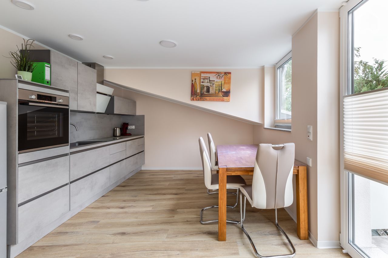 Bright, modern apartment with daylight bathroom and balcony in Aachen