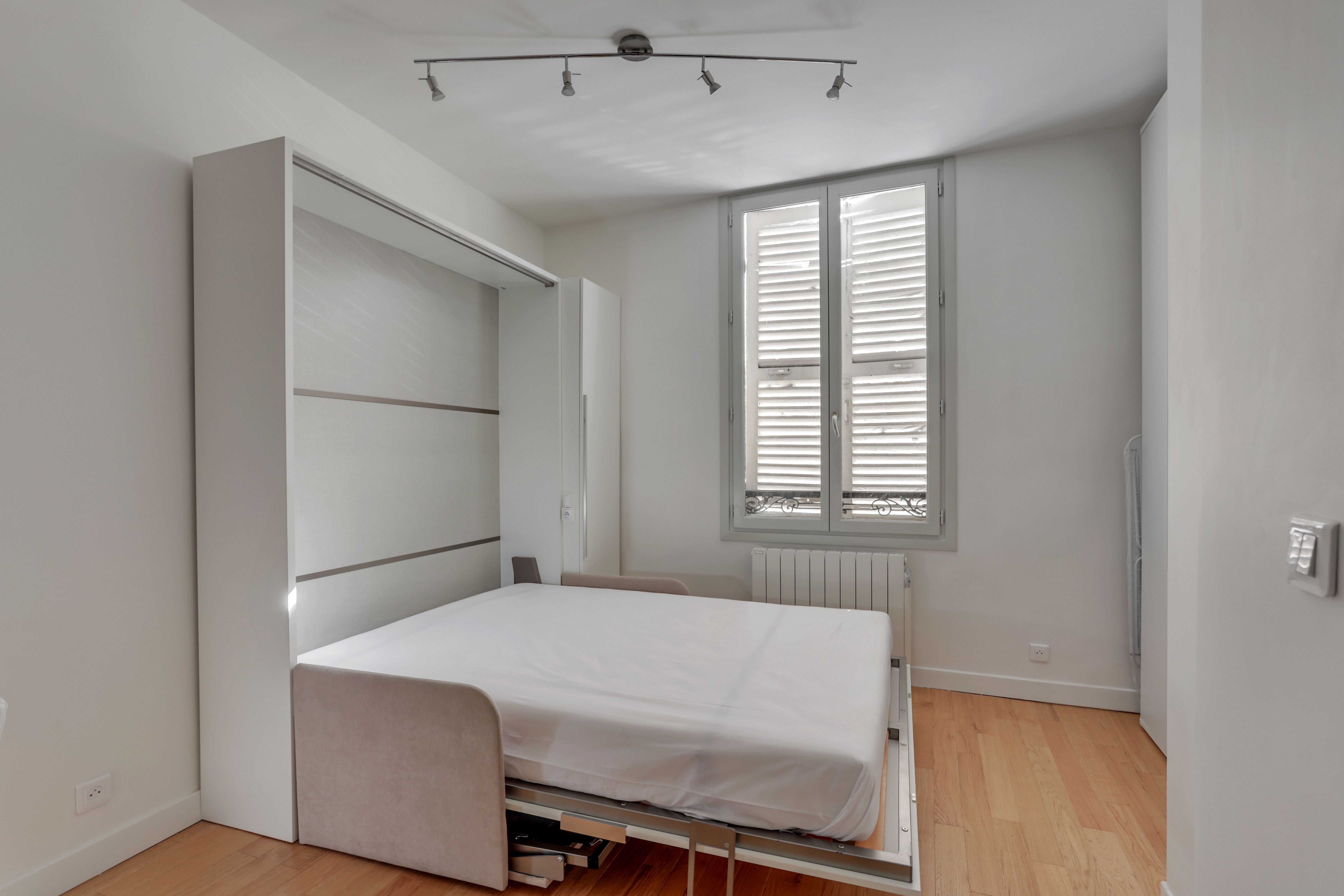 Location Bright Sudio Batignolles (loyer tout inclus)