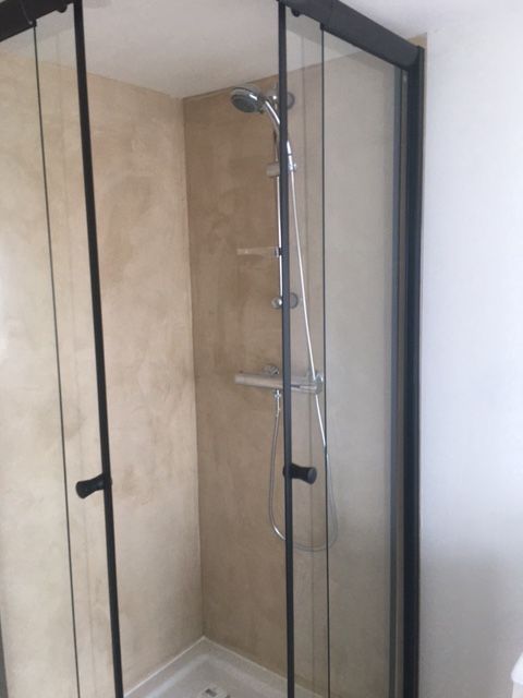 Location Studio refait à neuf centre ville de Belfort (loyer tout inclus)