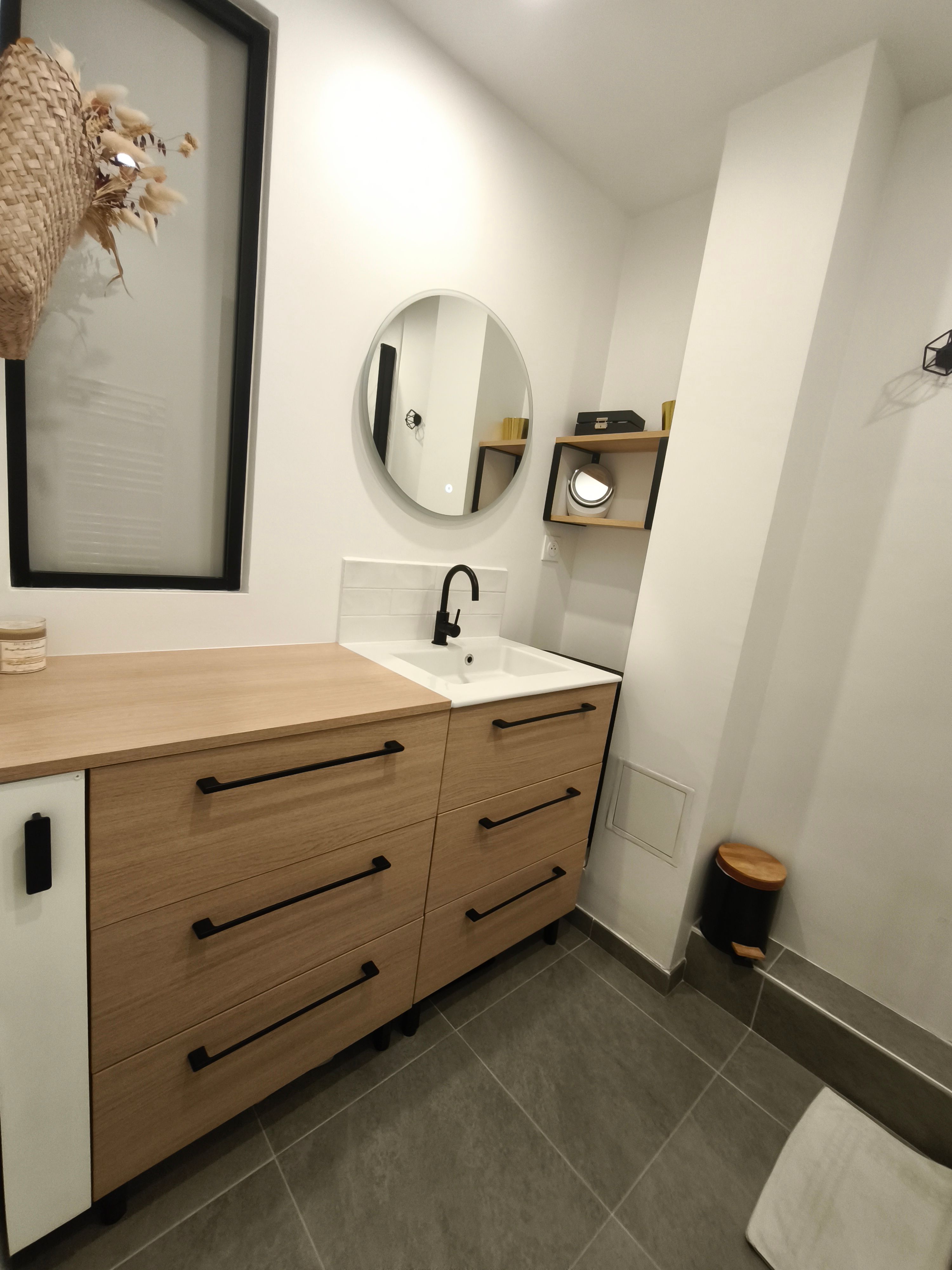 Location Bel appartement - lumineux, meublé ! (loyer tout inclus)