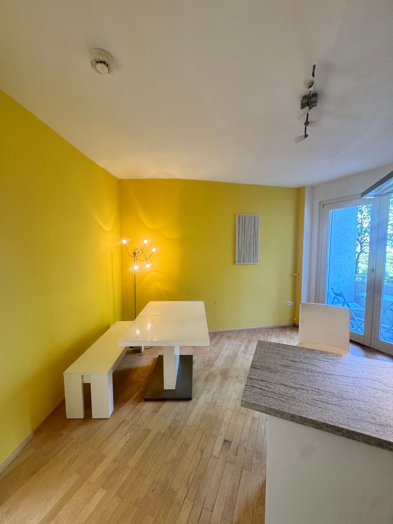 Machelle zentral frisch renovierte 2Zimmer Wohnung