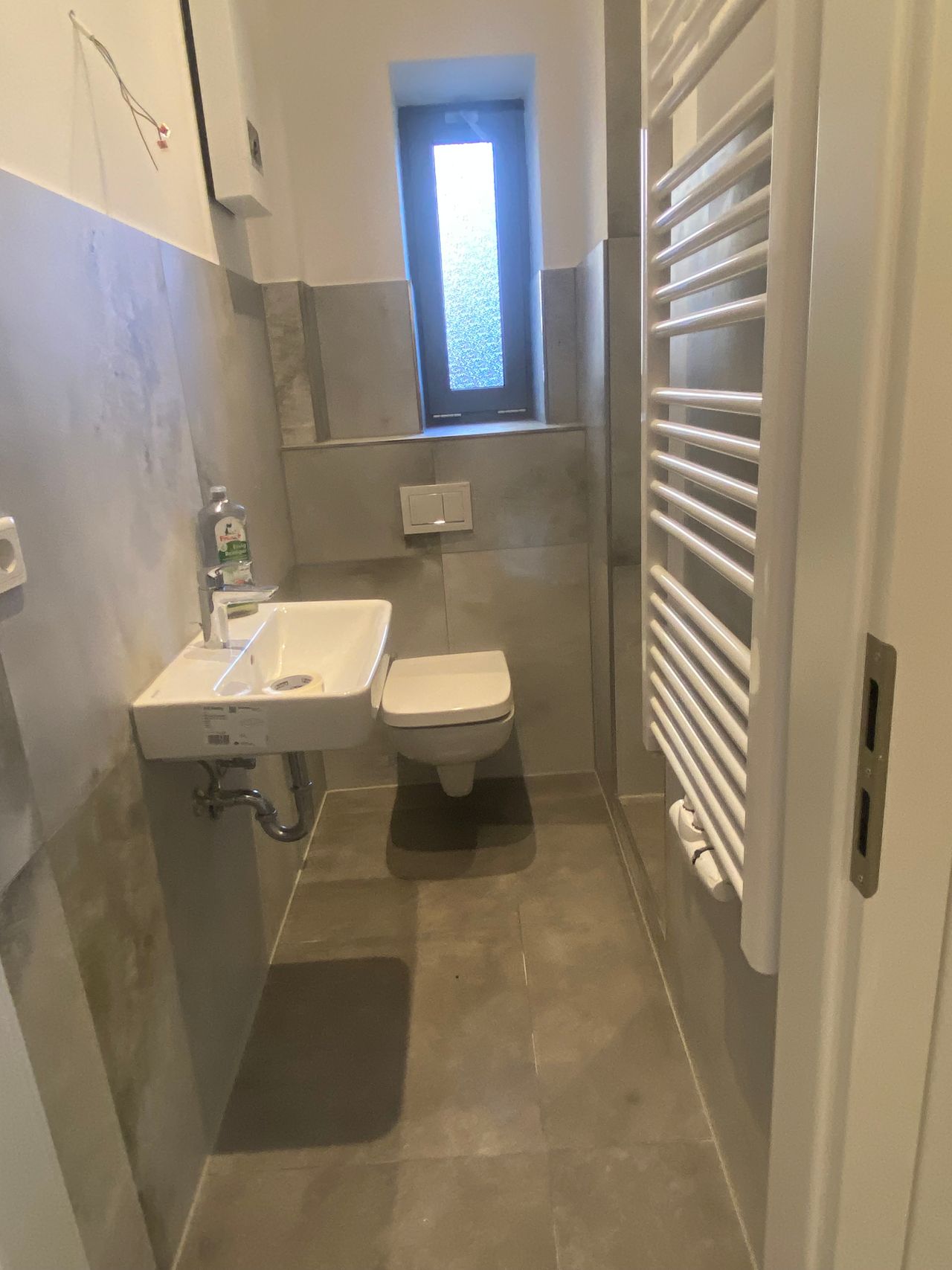 Modern & Fully Furnished 1.5-Room Apartment in Düsseldorf-Unterbilk – Ideal for Professionals & Expats (Available from February)