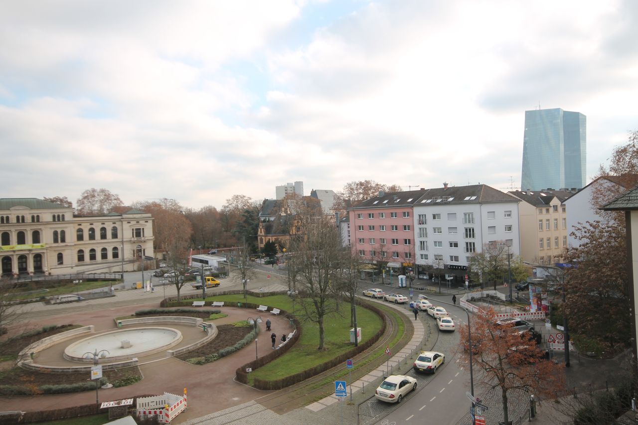 Stylish and centrally located 2 - room apartment in Frankfurt am Main