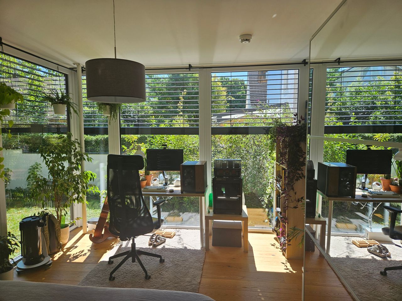 Stylish furnished apartment with terrace, garden & direct S-Bahn access (Untermenzing, S2)