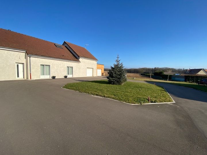 Location Grande maison au calme (loyer tout inclus)